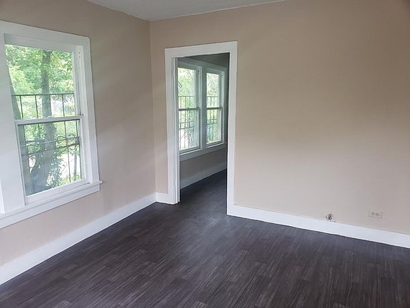 5th image of 1411 Saint Anthony Ave