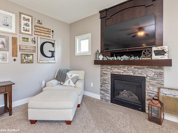 4th image of 8570 Parkside Cir
