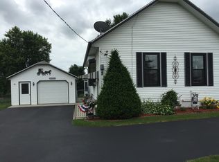 1983 W Becker School Rd, Freeport, IL 61032