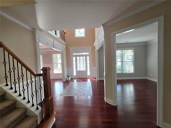 3rd image of 4613 Pine Manor Blf