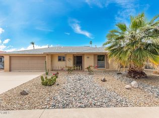 10508 W Kingswood Cir, Sun City, AZ 85351