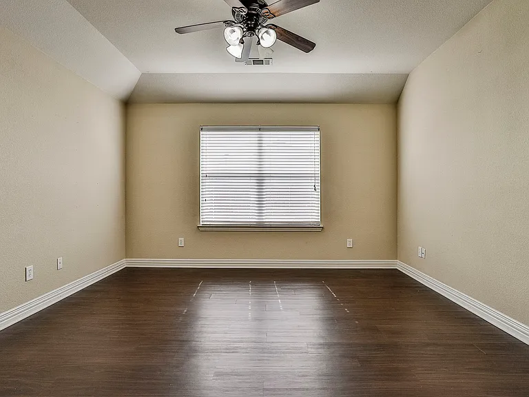 223 Aspen Ln — Photo 17