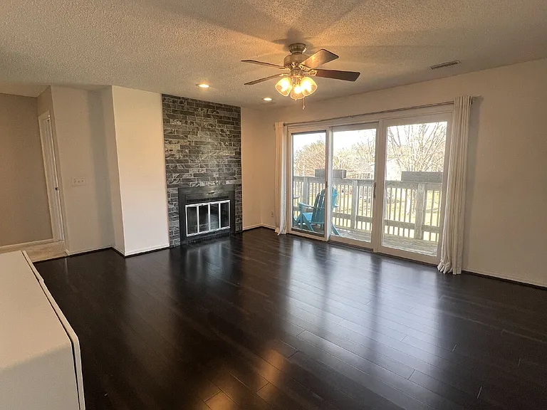 9309 Sandler Dr #5 — Photo 1