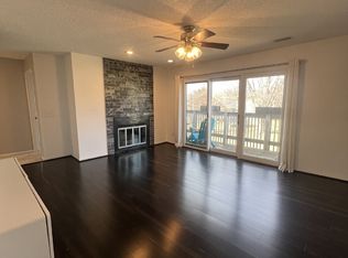 9309 Sandler Dr APT 5, Urbandale, IA 50322