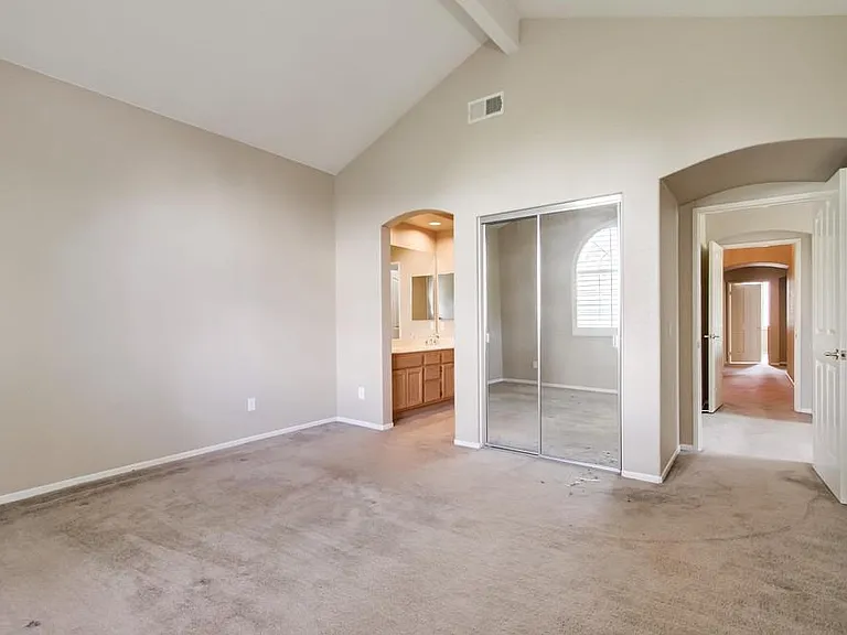 1879 Matin Cir #140 — Photo 27