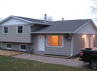 1305 Theresa Ter, Madison, WI 53711