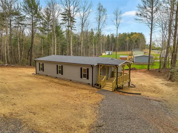 443 Breeze Hill Rd, North Wilkesboro, NC 28659