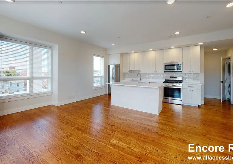 38 N Beacon St #3 — Photo 4