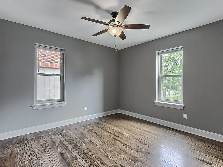 5204 Oleatha Ave #1W — Photo 13