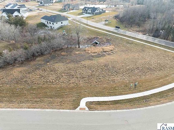 3rd image of 105 Pine Creek Rd