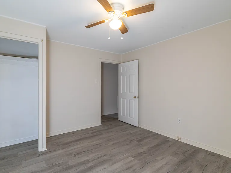 219 Highland Ave — Photo 12