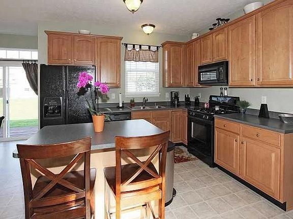 4th image of 9312 N Bayhill Cir
