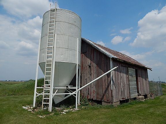 4th image of 2577 Bleasner Hwy