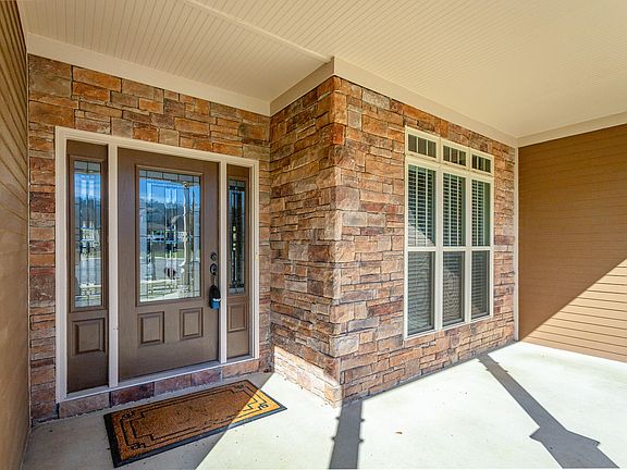 4th image of 8307 Glenshire Ln