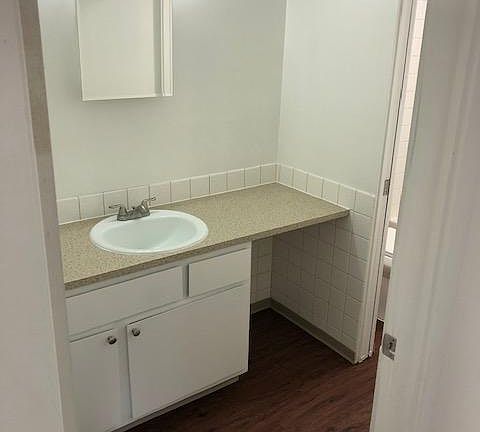 5th image of 3318 S Grand Blvd APT 6