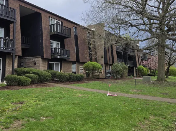 3505 Lodge Ln APT 109, Louisville, KY 40218