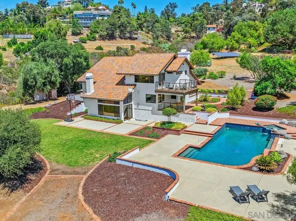 3453 Via Loma Vis, Escondido, CA 92029