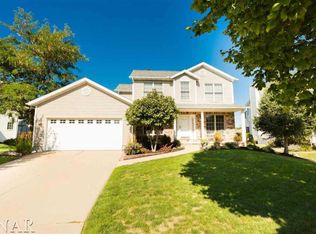 28 Prenzler Dr, Bloomington, IL