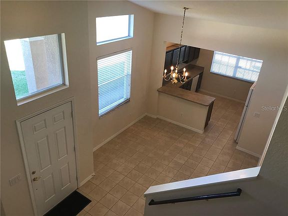 3rd image of 1434 Summergate Dr