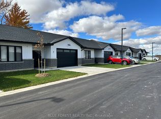 282 Main St #9, Southwest Middlesex, ON N0L 1M0