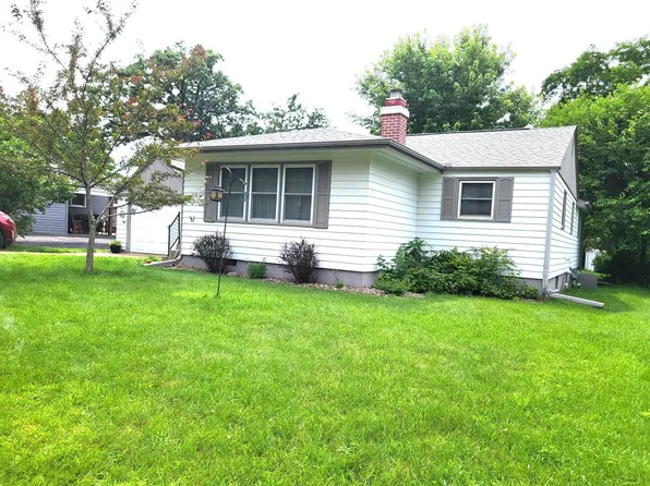 660 S James St, Richland Center, WI 53581