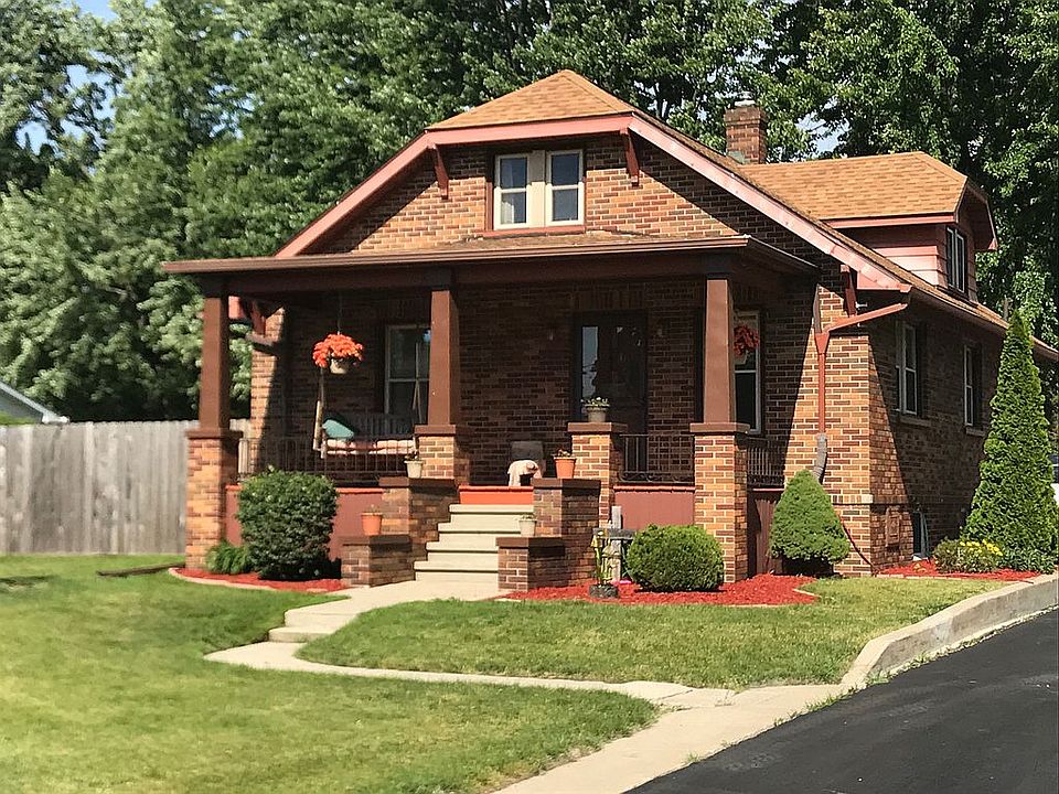 1st image of 2853 N Euclid Ave