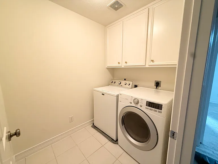 4107 Woodhead St — Photo 11
