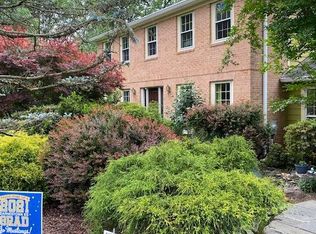 16420 Montecrest Ln, Gaithersburg, MD 20878