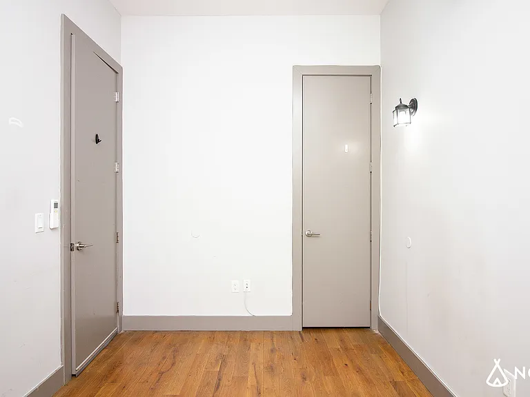 1873 Menahan St #2B — Photo 9