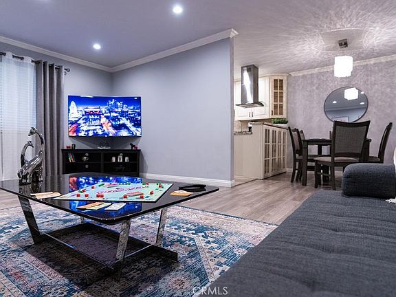 5th image of 4358 Mammoth Ave APT 2