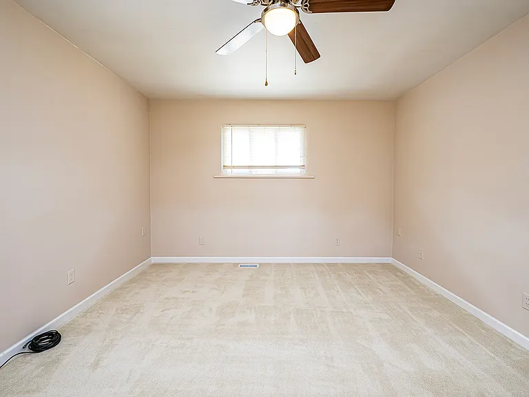 151 Edwin Dr — Photo 14