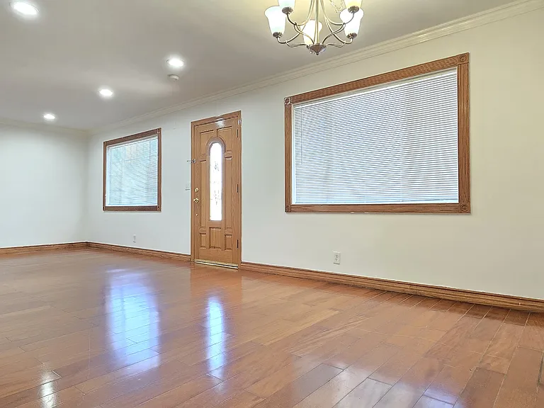 700 E Angeleno Ave — Photo 7