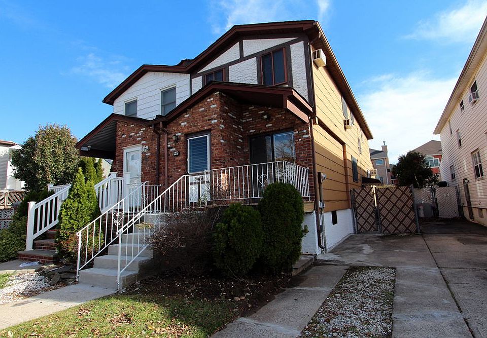 1st image of 25 Evans St