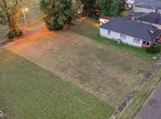 2114 Locust St, Anderson, IN 46016