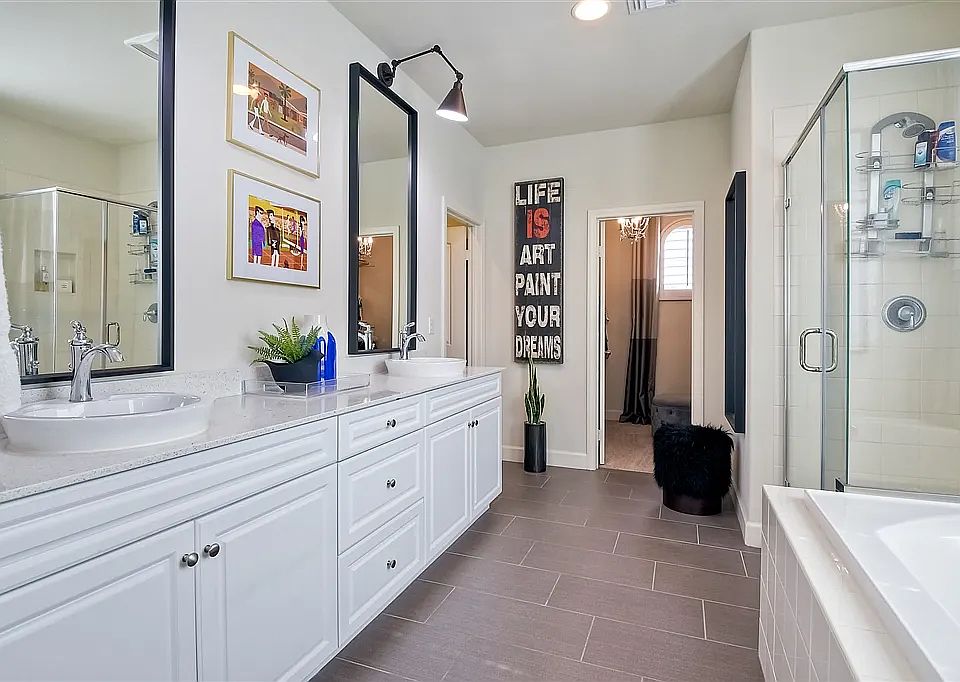 1st image of 509 Cota Ln