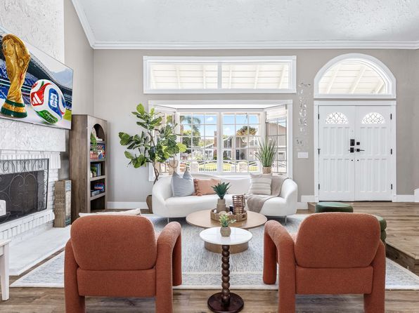 8641 Acapulco Cir