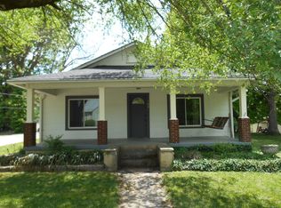 130 Morning Dr, Harriman, TN 37748