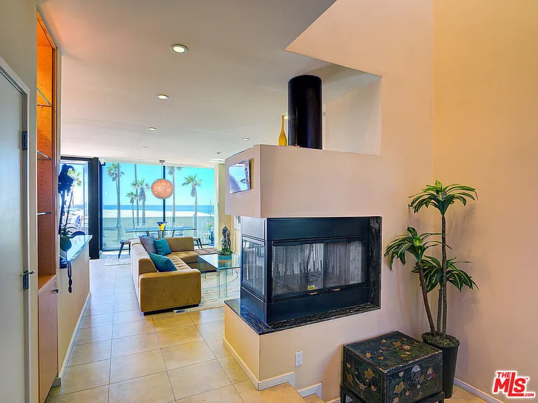 3009 Ocean Front Walk — Photo 12