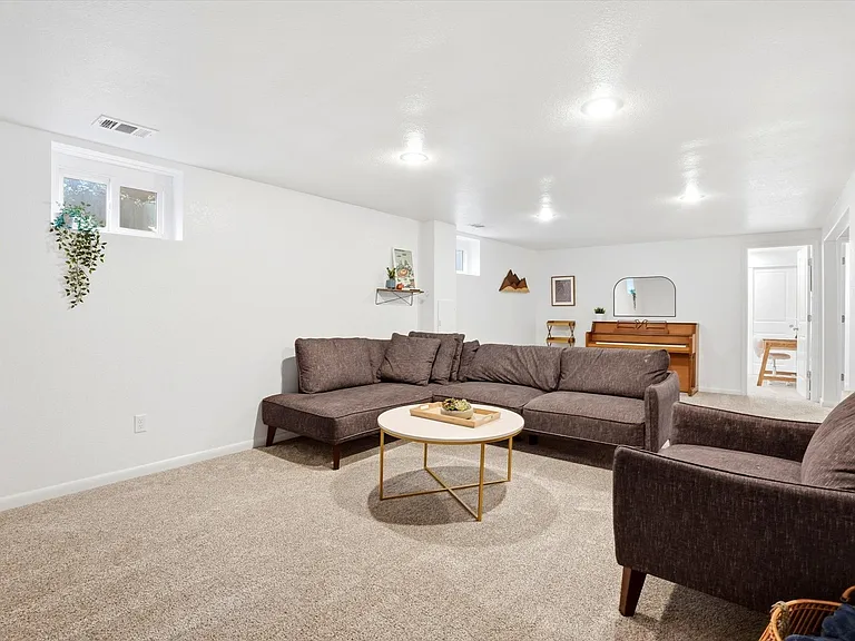 6162 Jellison Way — Photo 30