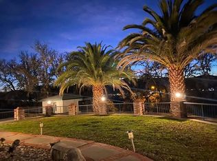 1821 Wildwood Rd, Ukiah, CA 95482