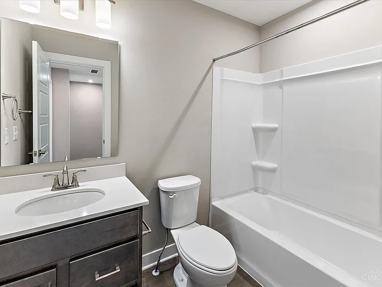 7254 Otley Dr — Photo 22
