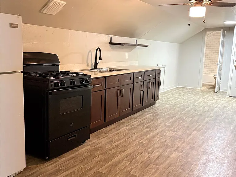 118 N Hagerman St — Photo 14