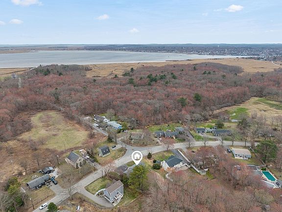 2nd image of 86 Ferry Rd