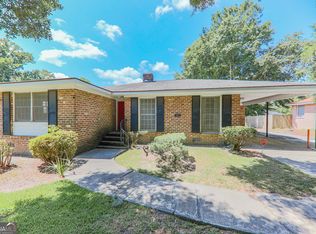 221 Kensington Dr, Savannah, GA 31405