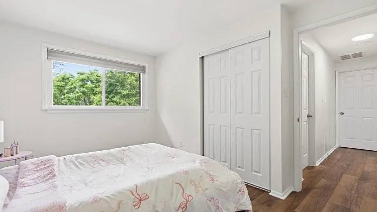 15004 Dufief Dr — Photo 20