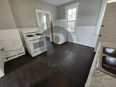8023 Kosciuszko Ave #3 — Photo 11