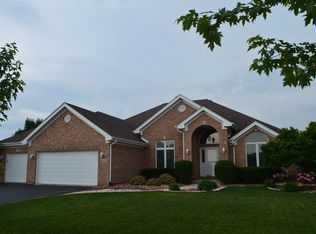8518 Huckins Dr, Frankfort, IL 60423