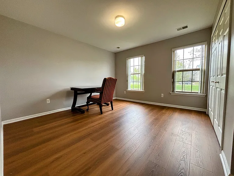 Second bedroom or office