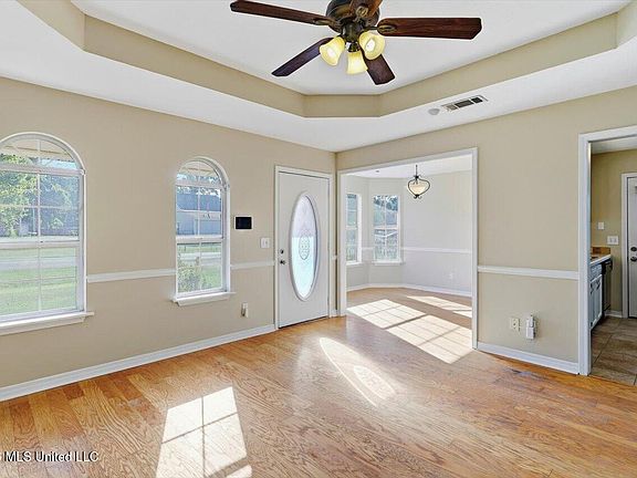 2nd image of 3687 Flynn Dr