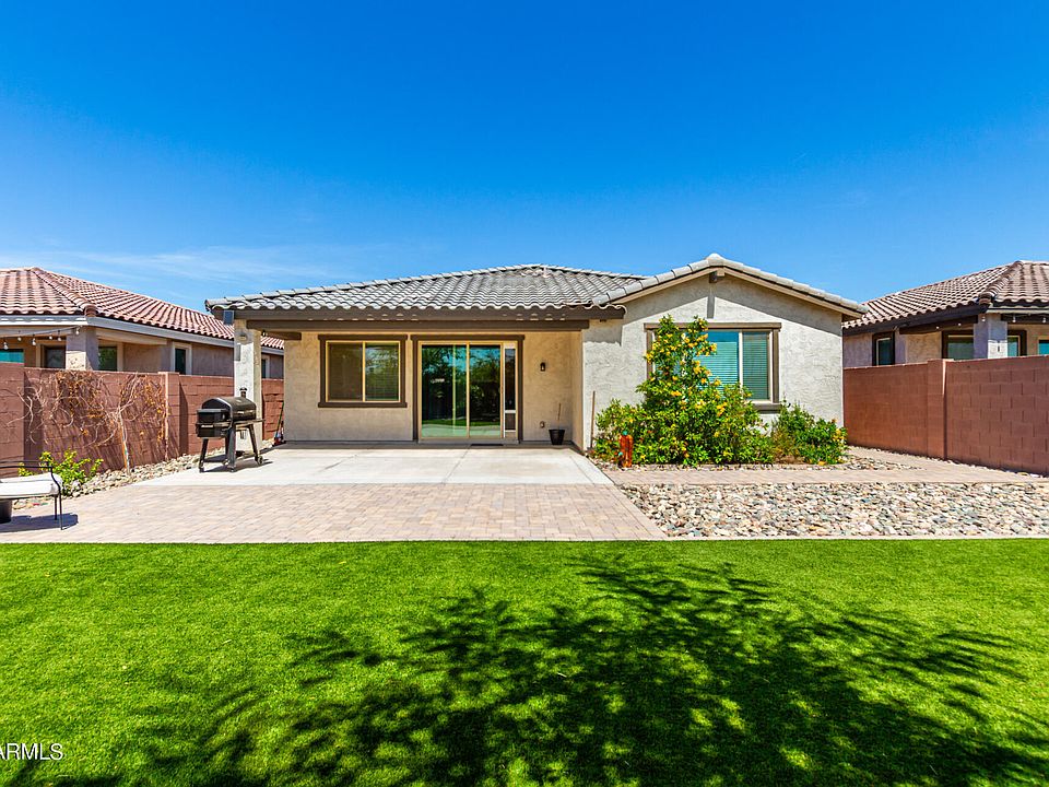 1st image of 8331 W PALMAIRE Avenue